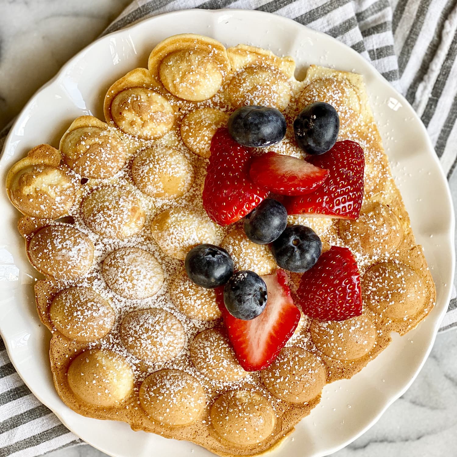 Bubble waffle shop